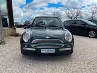 Begagnad Mini ONE 90 HK (66 kW) 2004 Grön Halvkombi