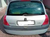 Usata Renault Clio II 58 CV (42 kW) 1998 Argento Berlina