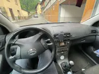 Usata Toyota Avensis 126 CV (92 kW) 2007 Grigio Station wagon
