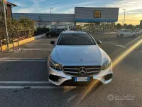 Usata Mercedes E220 AMG line 184 CV (135 kW) 2018 Grigio Station wagon