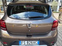 Usata Dacia Sandero Stepway 95 CV (69 kW) 2019 Marrone Berlina