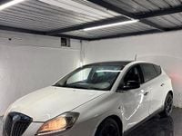 Usata Lancia Delta Gold 120 CV (88 kW) 2013 Bianco Utilitaria