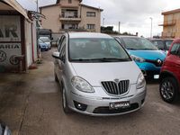 Usata Lancia Musa 95 CV (69 kW) 2010 Argento Monovolume