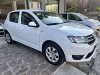Usata Dacia Sandero Lauréate 75 CV (55 kW) 2014 Other Berlina