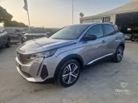 Usata Peugeot 3008 Allure 131 CV (96 kW) 2023 Argento SUV