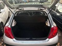 Usata Peugeot 207 88 CV (64 kW) 2006 Argento Berlina