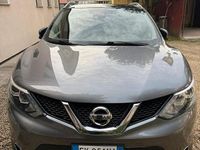 Usata Nissan Qashqai N-Connecta 115 CV (84 kW) 2017 Grigio SUV
