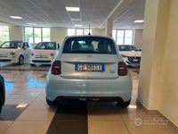 Usata Fiat 500e La Prima 86 kW (118 CV) 2020 Blu Berlina