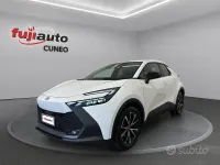 Usata Toyota C-HR Trend 223 CV (164 kW) 2025 Super white SUV