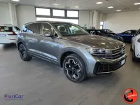 Usata VW Touareg 231 CV (169 kW) 2024 Grigio SUV