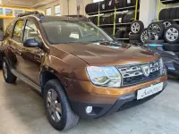 Usata Dacia Duster Ambiance 105 CV (77 kW) 2015 Marrone SUV