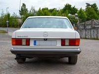 Usata Mercedes 280 SE 185 CV (136 kW) 1985 Bianco Berlina