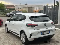 Usata Renault Clio V Evolution 101 CV (74 kW) 2024 Bianco ghiaccio Berlina