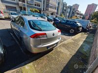 Usata Renault Laguna III 150 CV (110 kW) 2009 Grigio Berlina