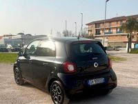 Usata Smart ForFour 90 CV (66 kW) 2019 Nero Utilitaria