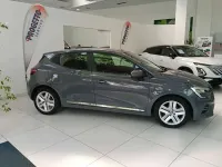 Käytetty Renault Clio V Intens 101 HP (74 kW) 2021 Harmaa Sedan