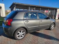 Usata Toyota Corolla 116 CV (85 kW) 2003 Marrone Berlina