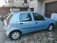 Usata Fiat Punto 80 CV (58 kW) 2005 Utilitaria