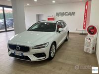 Usata Volvo V60 Business Edition 150 CV (110 kW) 2018 Bianco Station wagon