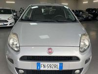 Usata Fiat Punto Lounge 69 CV (50 kW) 2018 Argento Utilitaria