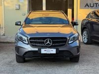 Usata Mercedes GLA200 136 CV (100 kW) 2017 Grigio SUV
