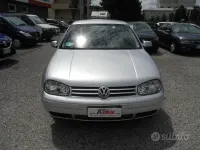 Usata VW Golf IV 101 CV (74 kW) 2003 Grigio Berlina