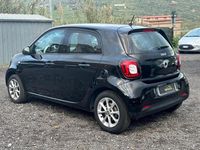Begagnad Smart ForFour 71 HK (52 kW) 2016 Svart Halvkombi