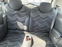 Begagnad Mini ONE 90 HK (66 kW) 2003 Röd Halvkombi