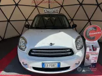 Usata Mini Cooper Countryman Business 111 CV (81 kW) 2014 Bianco SUV