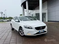 Usata Volvo V40 Summum 115 CV (84 kW) 2015 Berlina
