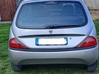 Usata Lancia Ypsilon 60 CV (44 kW) 2000 Argento Utilitaria