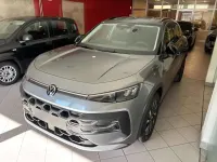 Usata VW T-Roc Life 116 CV (85 kW) 2026 Pure white  tetto nero SUV