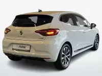 Begagnad Renault Clio V Techno 145 HK (106 kW) 2023 Vit Sedan