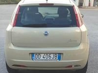 Usata Fiat Grande Punto Active 75 CV (55 kW) 2006 Oro Utilitaria