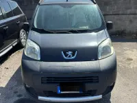 Usata Peugeot Bipper Family 75 CV (55 kW) 2012 Nero Monovolume