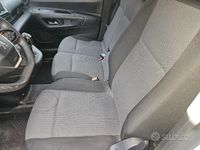 Usata Peugeot Partner Premium 99 CV (72 kW) 2018 Bianco pastello Monovolume