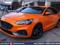 Usata Ford Focus ST 280 CV (205 kW) 2020 Arancione Berlina