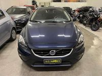 Usata Volvo V40 CC Kinetic 114 CV (83 kW) 2015 Blu Station wagon