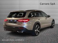 Usata Mercedes C220 200 CV (147 kW) 2023 Argento mojave metallizato Station wagon