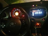 Usata Toyota Aygo Connect Style 72 CV (52 kW) 2021 Nero Utilitaria
