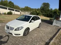 Usata Mercedes B180 109 CV (80 kW) 2013 Bianco Utilitaria