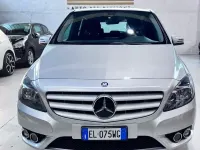 Usata Mercedes B180 122 CV (89 kW) 2012 Argento Utilitaria