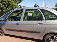 Usata Citroën Xsara Picasso Attraction 95 CV (69 kW) 2002 Argento Monovolume