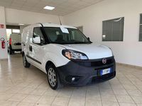 Usata Fiat Doblò 120 CV (88 kW) 2019 Bianco Monovolume