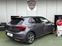 Usata VW Polo R-line 95 CV (69 kW) 2022 Grigio Utilitaria