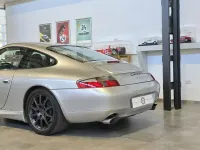 Begagnad Porsche 911 Carrera 300 HK (220 kW) 2000 Silver Sportkupé