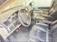 Usata Chrysler Grand Voyager 163 CV (119 kW) 2010 Nero Monovolume