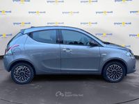 Usata Lancia Ypsilon 69 CV (50 kW) 2024 Grigio Utilitaria