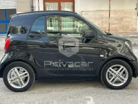 Usata Smart ForTwo Electric Drive Passion 59 kW (81 CV) 2022 Nero Berlina