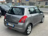 Usata Suzuki Swift GL 92 CV (67 kW) 2010 Grigio Utilitaria